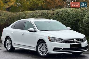 Седан Volkswagen Passat 2016 в Тернополі