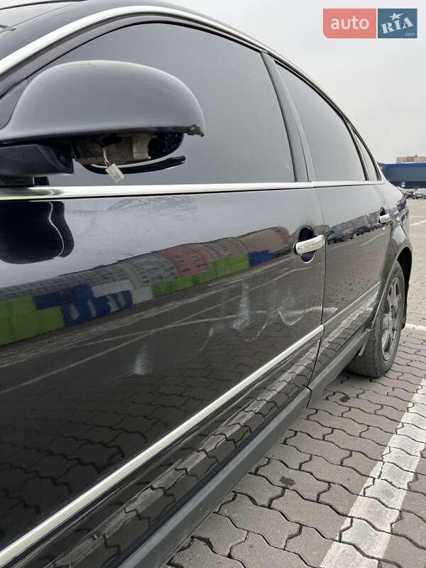 Седан Volkswagen Passat 2004 в Ивано-Франковске