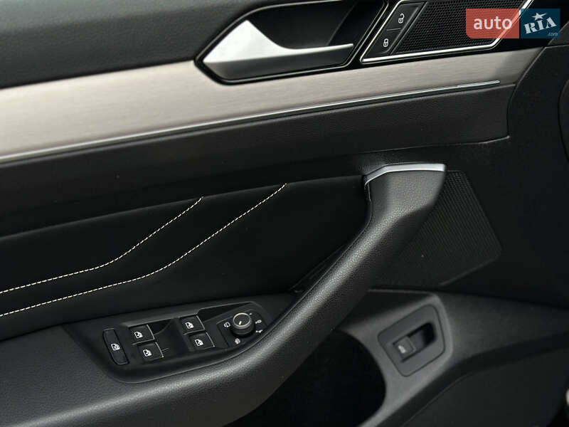 Седан Volkswagen Passat 2021 в Рівному фото 37 Седан Volkswagen Passat 2021 в Рівному