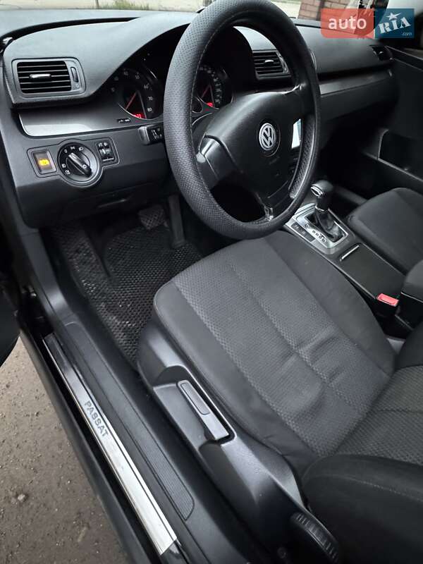 Седан Volkswagen Passat 2009 в Києві