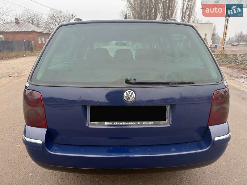 Універсал Volkswagen Passat 2004 в Охтирці