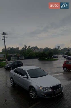 Седан Volkswagen Passat 2008 в Каменке-Бугской