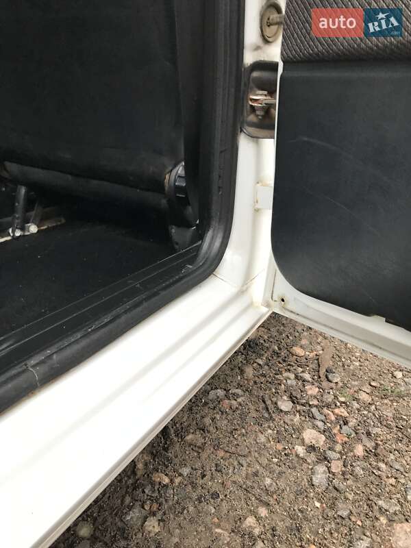 Седан Volkswagen Passat 1988 в Николаеве