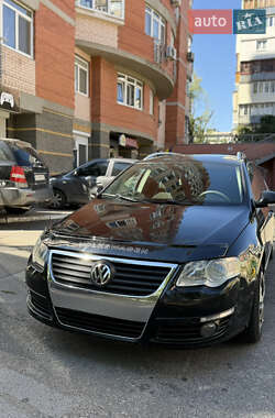 Універсал Volkswagen Passat 2007 в Києві