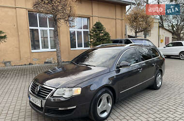 Универсал Volkswagen Passat 2005 в Львове