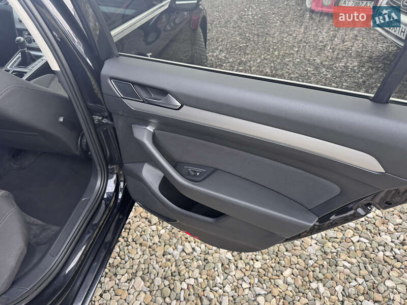 Універсал Volkswagen Passat 2017 в Івано-Франківську