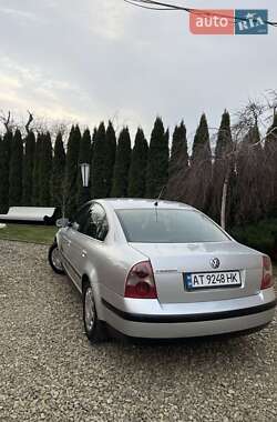 Седан Volkswagen Passat 2001 в Стрые