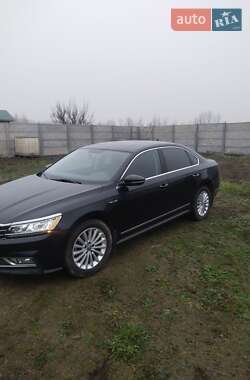 Седан Volkswagen Passat 2016 в Корюковке