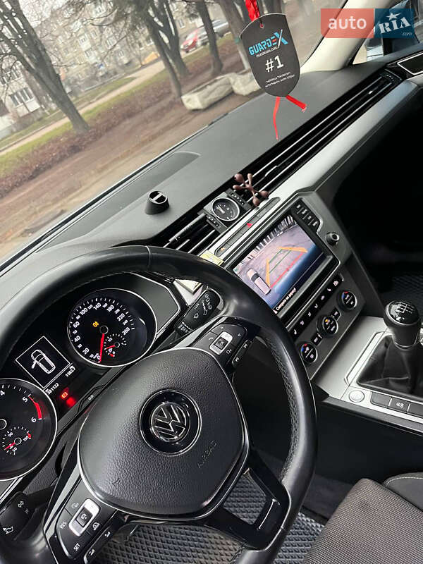 Универсал Volkswagen Passat 2015 в Нежине фото 22 Универсал Volkswagen Passat 2015 в Нежине