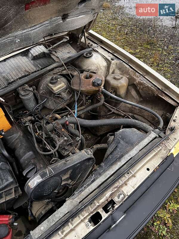 Хетчбек Volkswagen Passat 1986 в Рівному