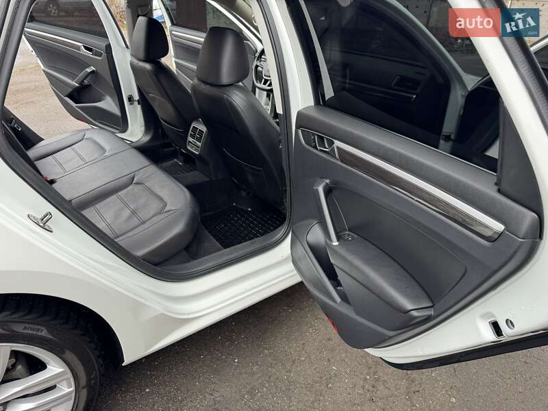 Седан Volkswagen Passat 2017 в Бородянці фото 21 Седан Volkswagen Passat 2017 в Бородянці