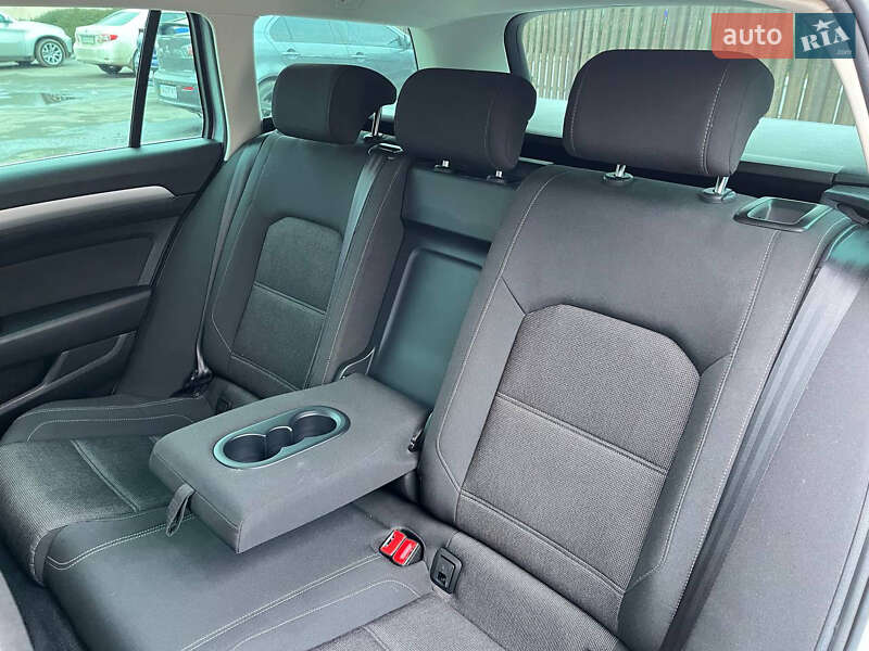 Універсал Volkswagen Passat 2015 в Вінниці фото 34 Універсал Volkswagen Passat 2015 в Вінниці