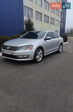 Седан Volkswagen Passat 2013 в Киеве