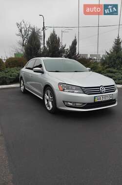 Седан Volkswagen Passat 2013 в Києві