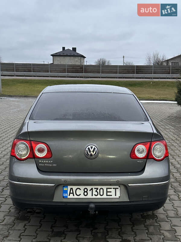 Седан Volkswagen Passat 2006 в Любомлі