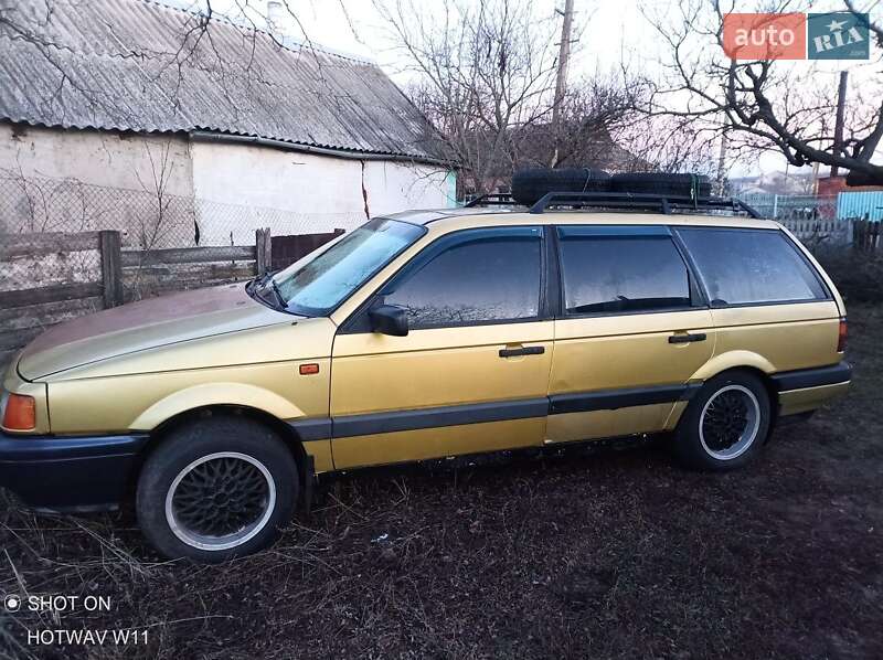 Універсал Volkswagen Passat 1989 в Івано-Франківську