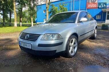 Седан Volkswagen Passat 2004 в Калуше