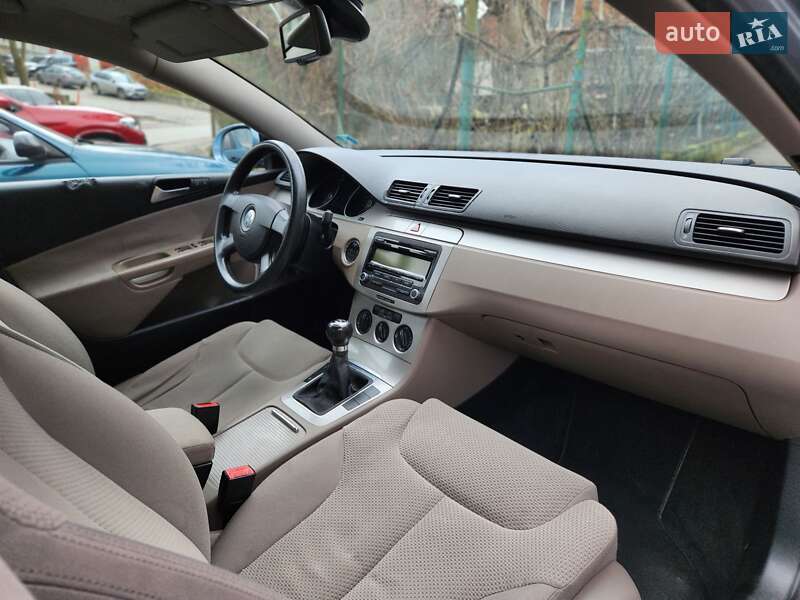 Седан Volkswagen Passat 2009 в Львові фото 30 Седан Volkswagen Passat 2009 в Львові