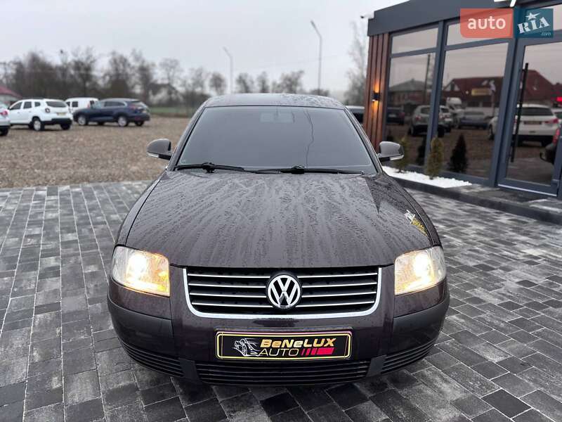 Седан Volkswagen Passat 2004 в Коломиї