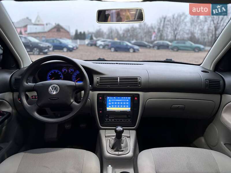 Седан Volkswagen Passat 2004 в Коломиї