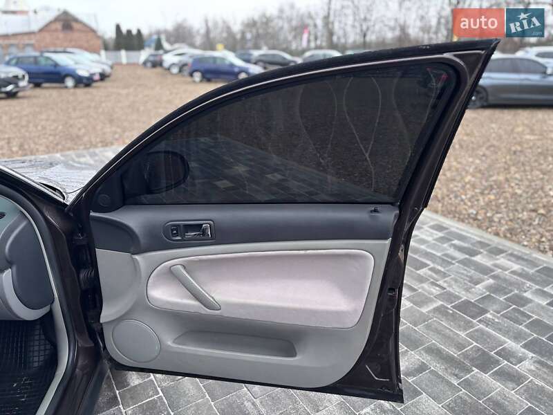 Седан Volkswagen Passat 2004 в Коломиї