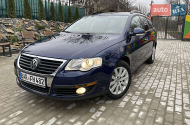 Универсал Volkswagen Passat 2009 в Рожище