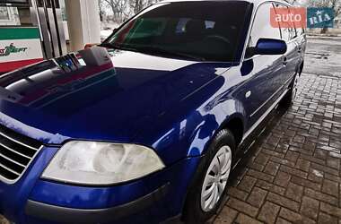 Універсал Volkswagen Passat 2001 в Гадячі