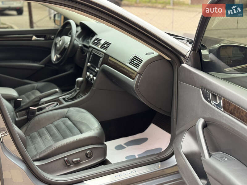 Седан Volkswagen Passat 2014 в Вінниці