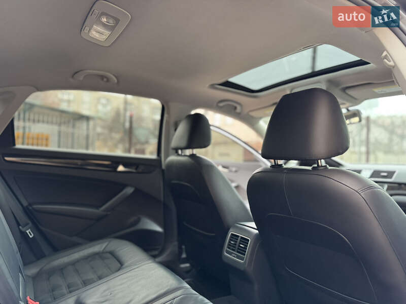 Седан Volkswagen Passat 2014 в Вінниці