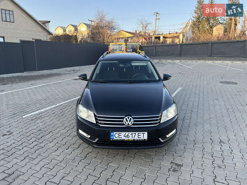 Седан Volkswagen Passat 2011 в Черновцах