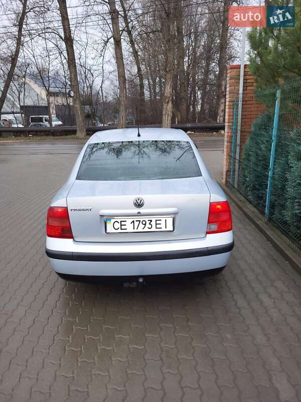 Седан Volkswagen Passat 2000 в Черновцах
