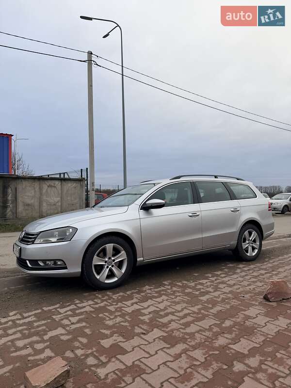 Універсал Volkswagen Passat 2011 в Рівному