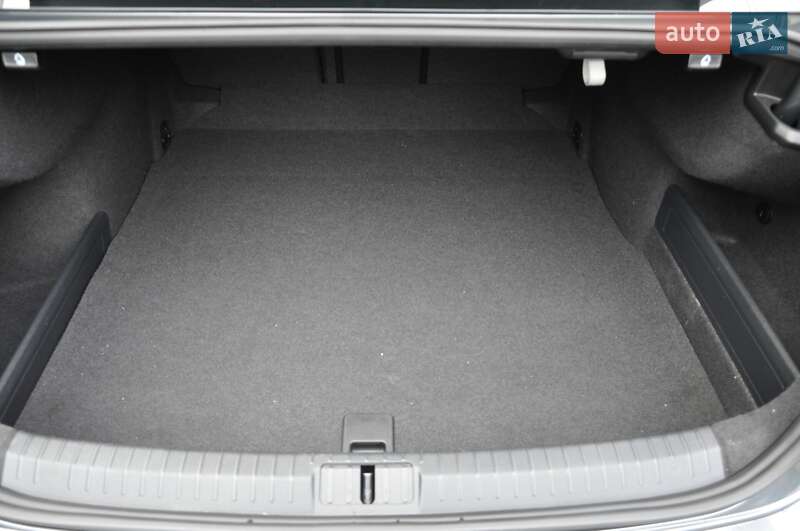 Седан Volkswagen Passat 2017 в Одесі фото 7 Седан Volkswagen Passat 2017 в Одесі