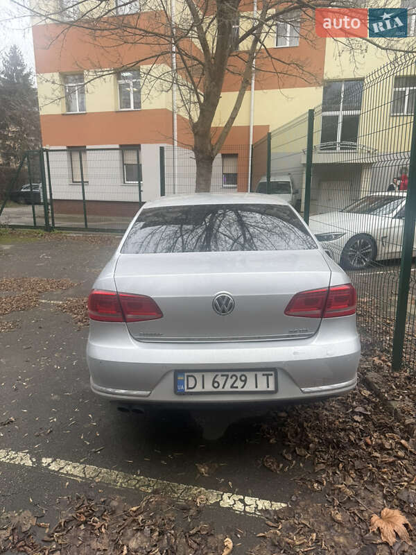 Седан Volkswagen Passat 2012 в Києві фото 4 Седан Volkswagen Passat 2012 в Києві