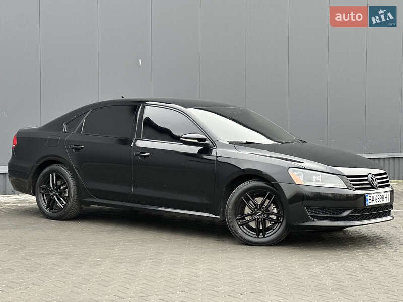 Седан Volkswagen Passat 2012 в Кропивницком