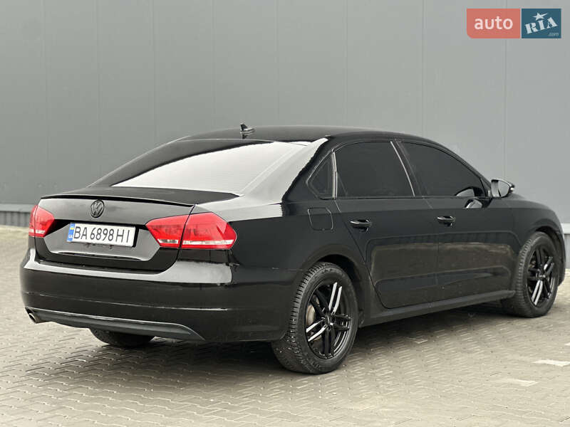 Седан Volkswagen Passat 2012 в Кропивницком