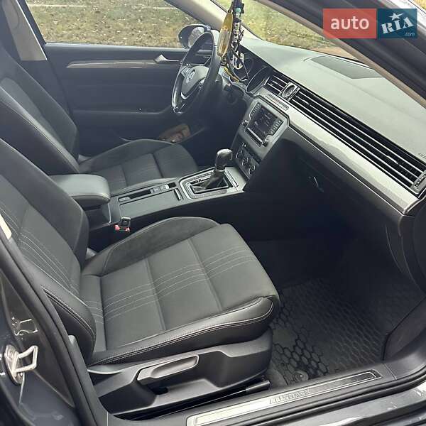 Универсал Volkswagen Passat 2015 в Чернигове