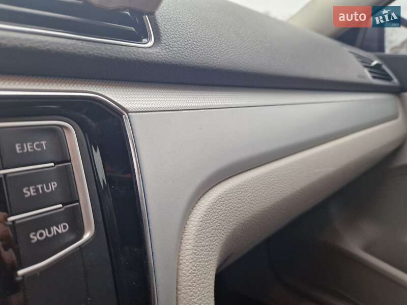 Седан Volkswagen Passat 2016 в Кропивницком