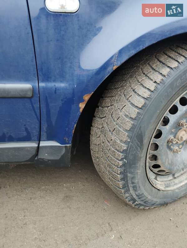 Універсал Volkswagen Passat 2002 в Тульчині