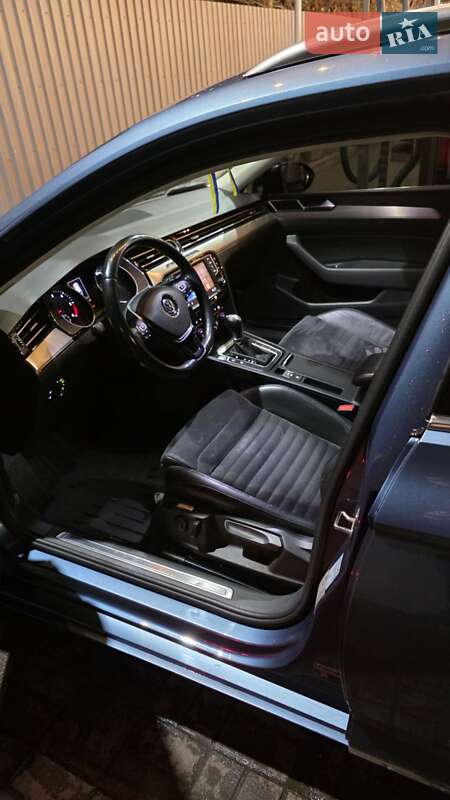 Універсал Volkswagen Passat 2017 в Дніпрі