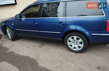 Універсал Volkswagen Passat 2002 в Житомирі