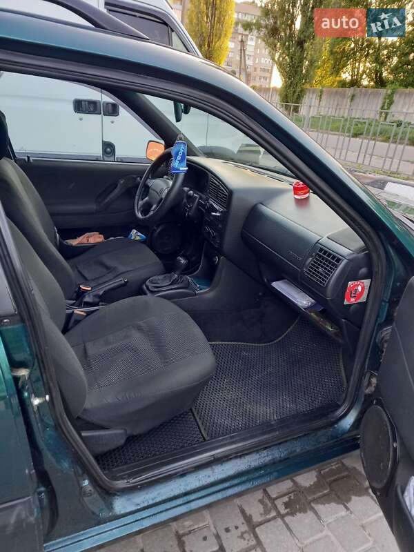 Универсал Volkswagen Passat 1996 в Сумах