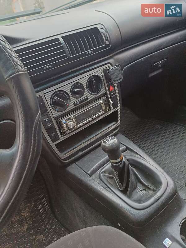 Універсал Volkswagen Passat 2001 в Вінниці