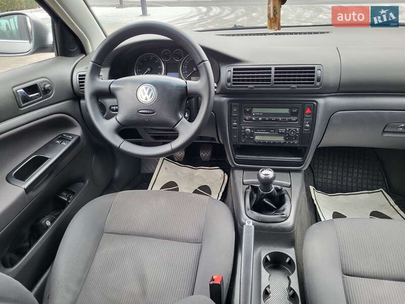Седан Volkswagen Passat 2003 в Вінниці