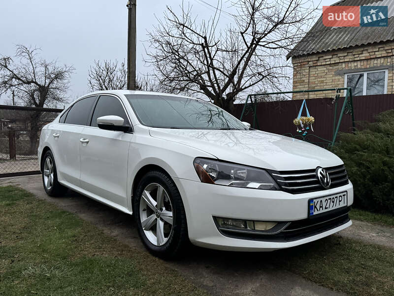 Седан Volkswagen Passat 2012 в Киеве фото Седан Volkswagen Passat 2012 в Киеве