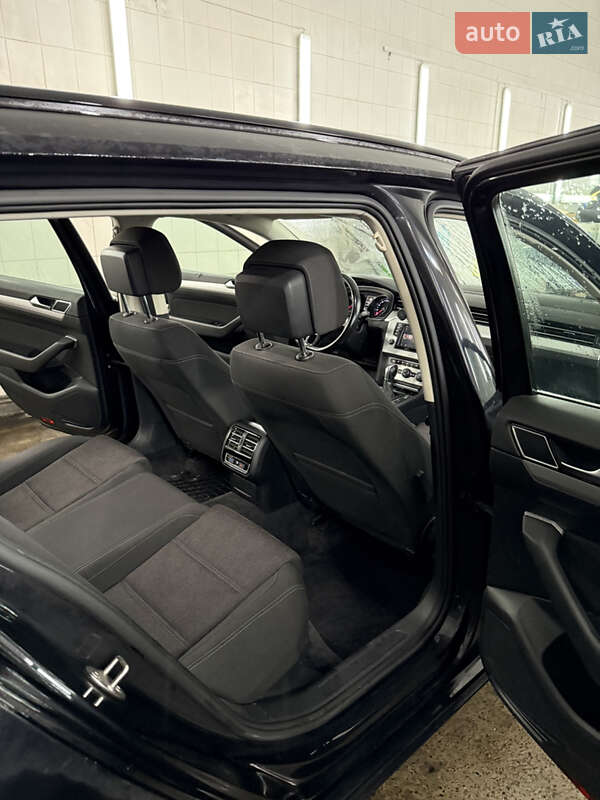 Універсал Volkswagen Passat 2016 в Києві