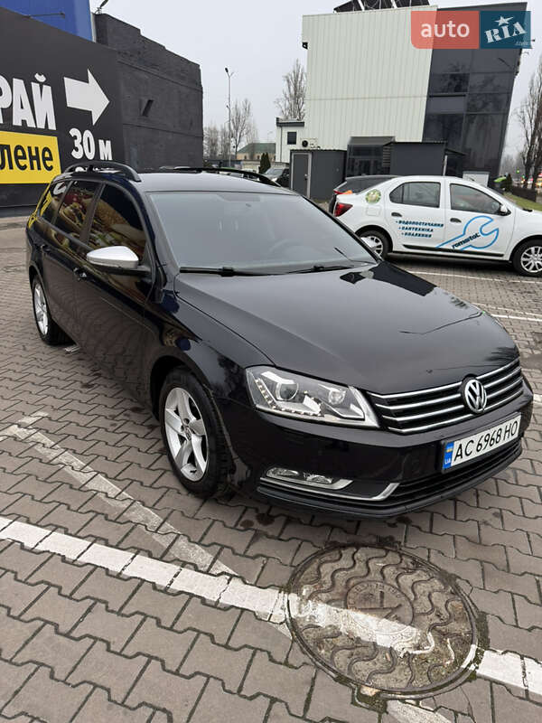 Универсал Volkswagen Passat 2013 в Киеве