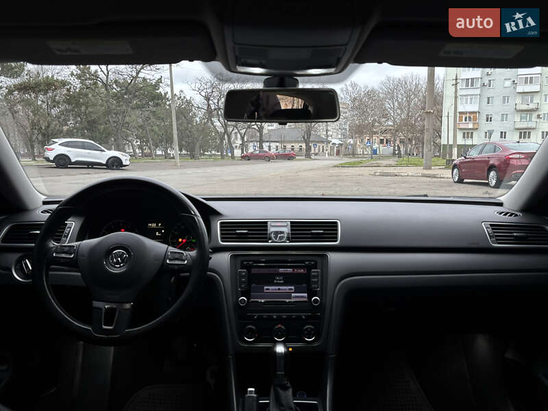 Седан Volkswagen Passat 2015 в Николаеве