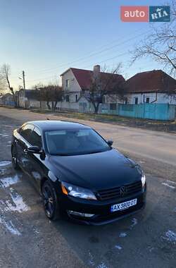 Седан Volkswagen Passat 2013 в Харькове