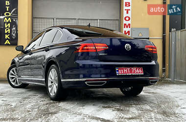 Седан Volkswagen Passat 2019 в Дрогобыче